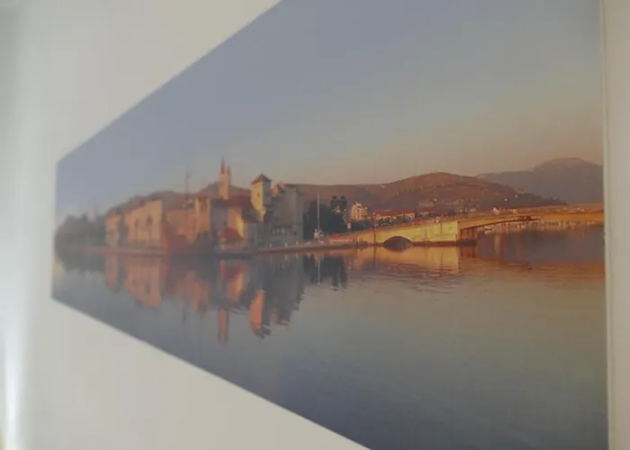 Seafront City Apartment Ana Trogir
